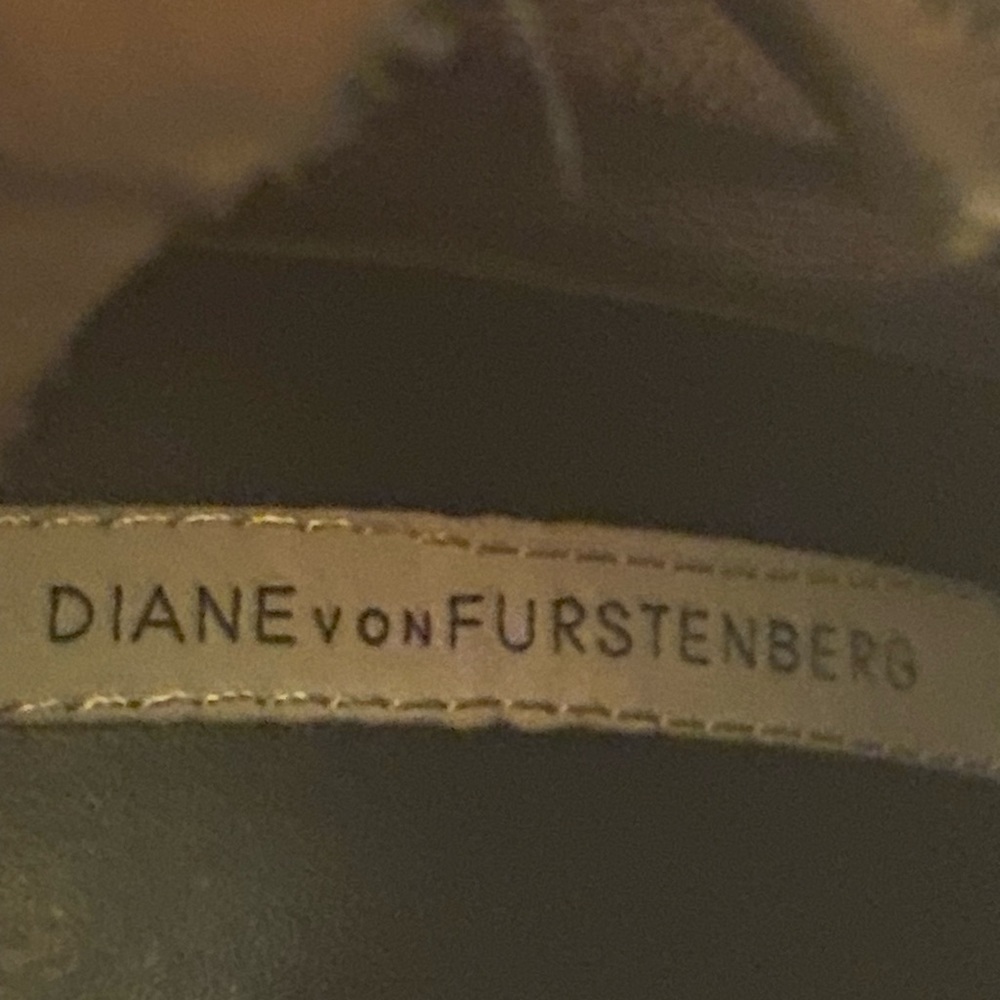 Diane Von Furstenberg Black Leather Zipper
Wraparound Tall Heeled Boots~Size 6 - Picture 6 of 13